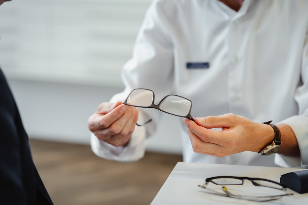 Brillengläser speziell für Autofahrer bei Ihrem Optiker Mahringer