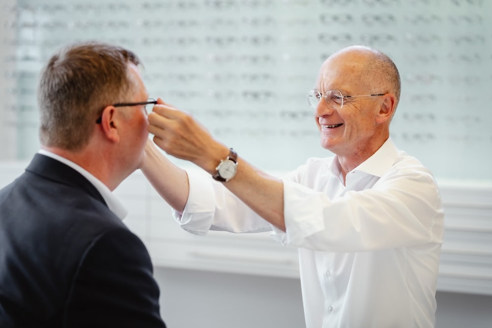 Wir kümmern uns um Ihre lädierte Brille - Mahringer Linz